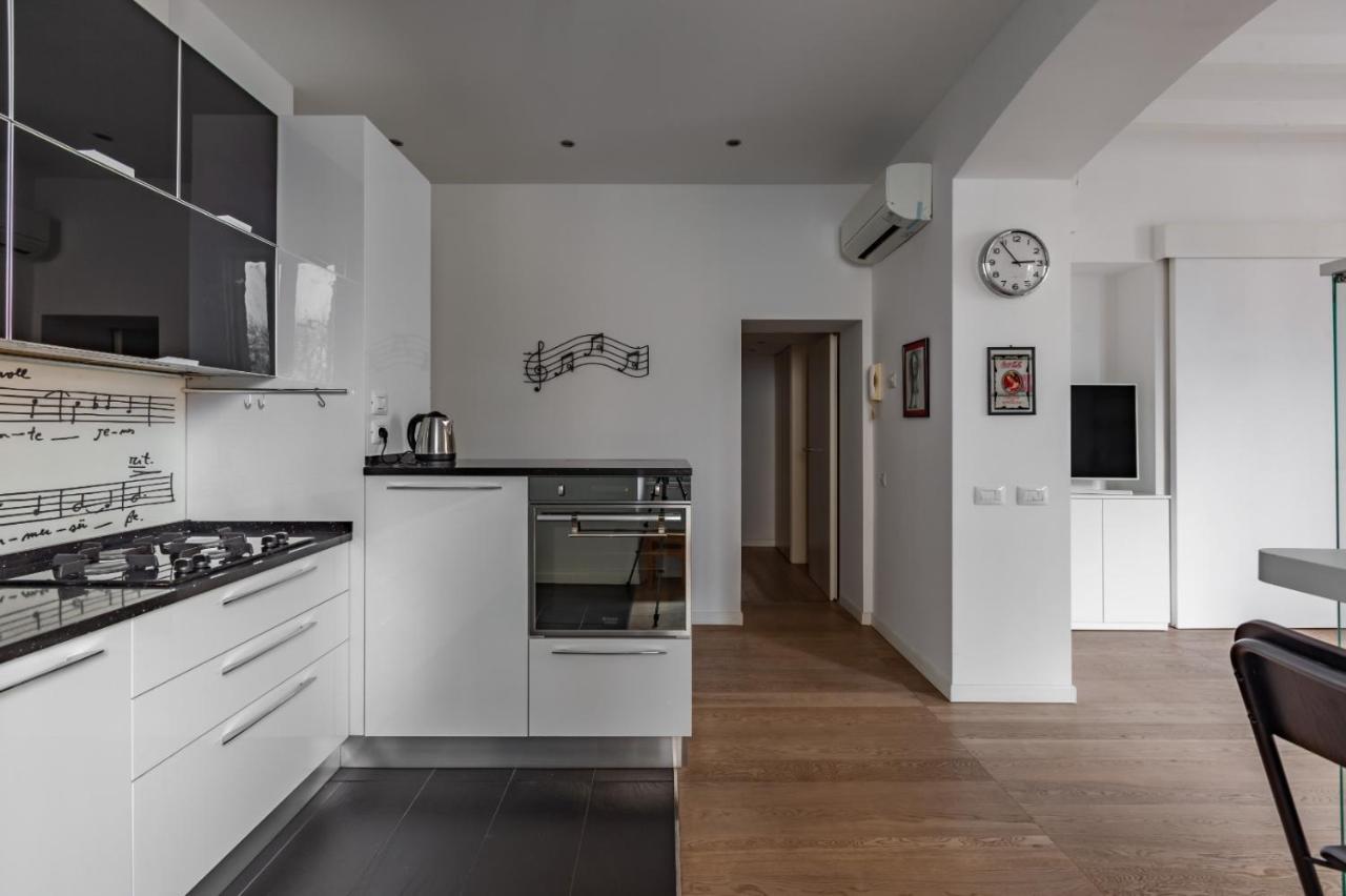 Turro Cozy Apartment Milan Exterior photo